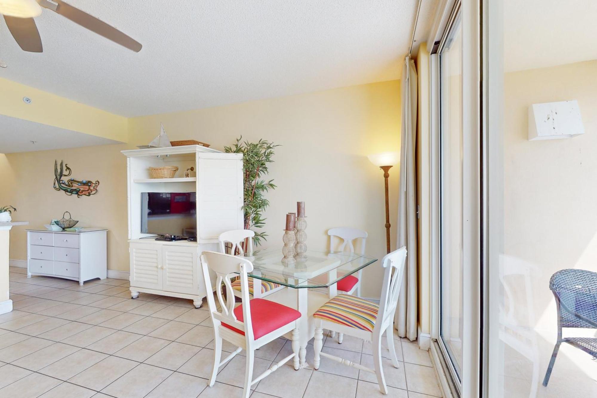 Majestic Tower 1-705 Apartment *
